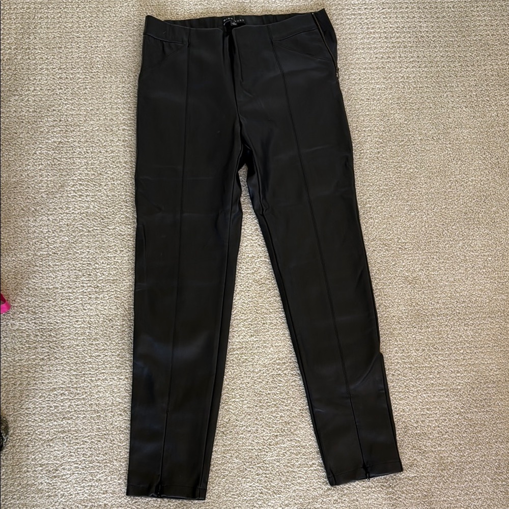 Women’s Black Pants